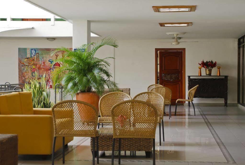 فاليدوبار Hotel Sicarare المظهر الخارجي الصورة